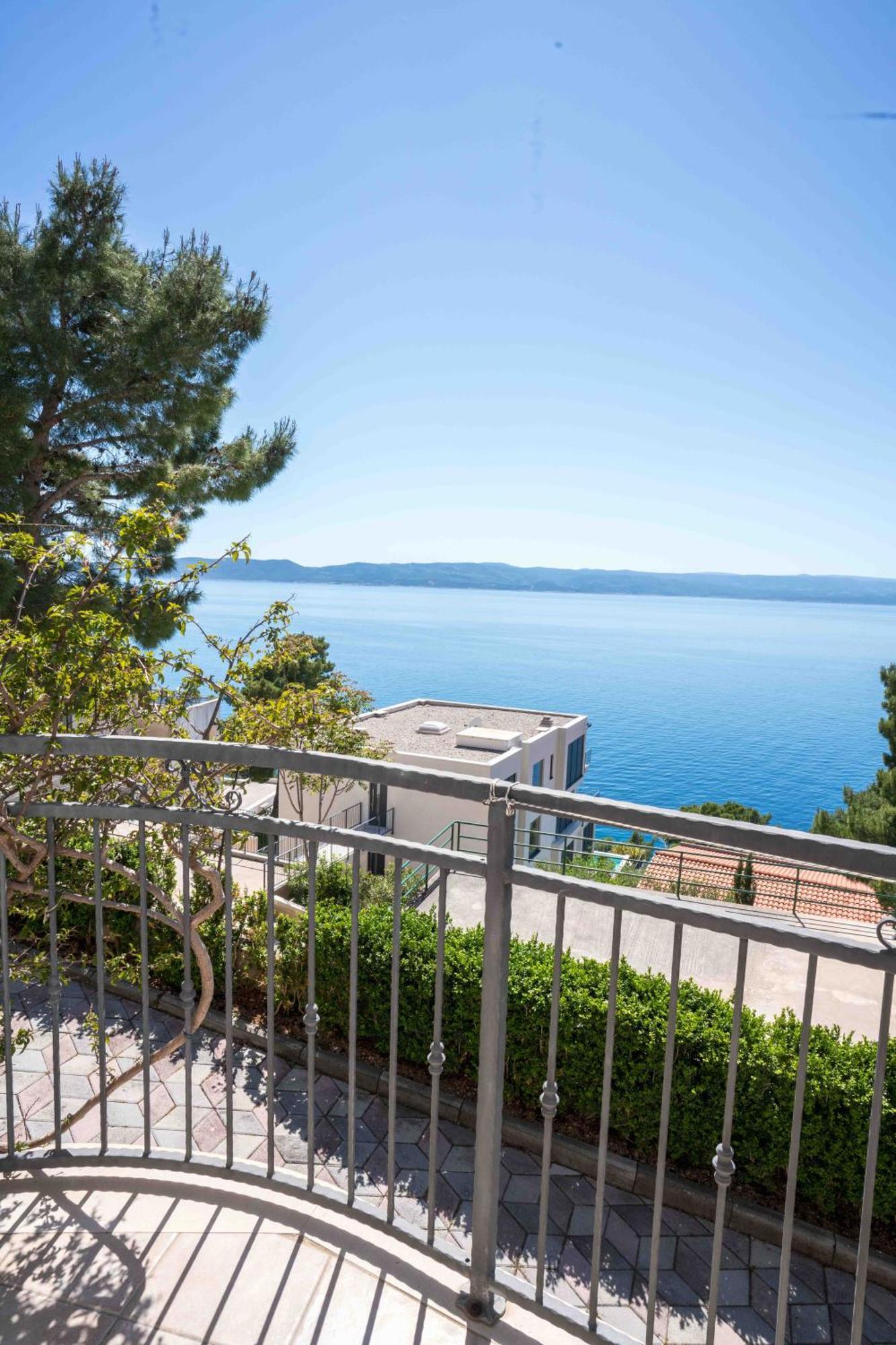 Sea View Apartment Gin Brela Luaran gambar